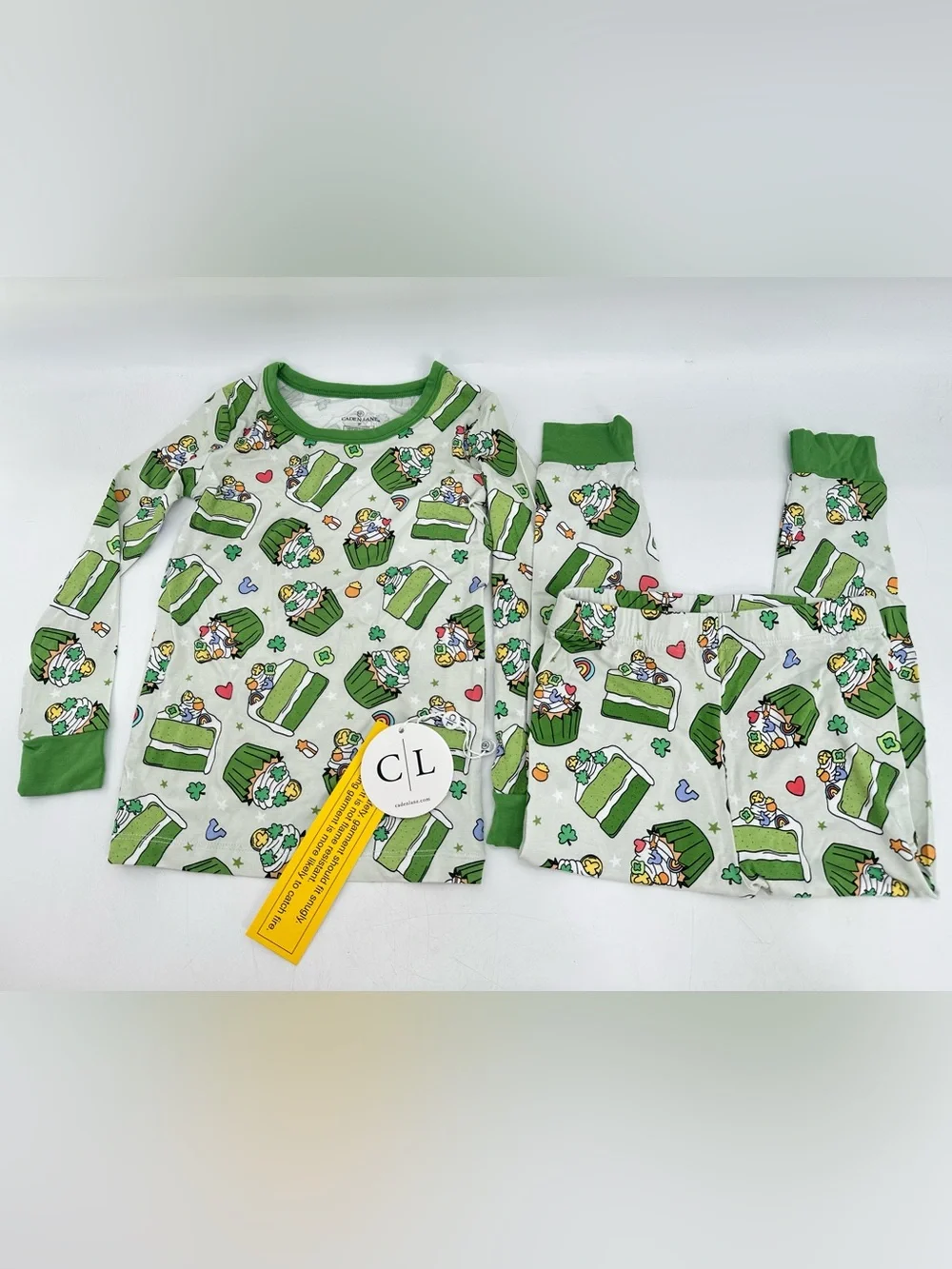 Caden Lane NWT Shamrock Sweets Print Dessert Green Pajama Set Size 3T